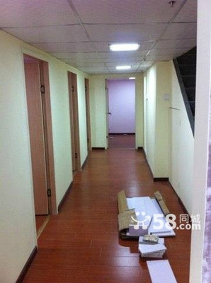 东莞室内外防水工程批发价格解析 鹏飞装饰公司助力工程承包高效降本